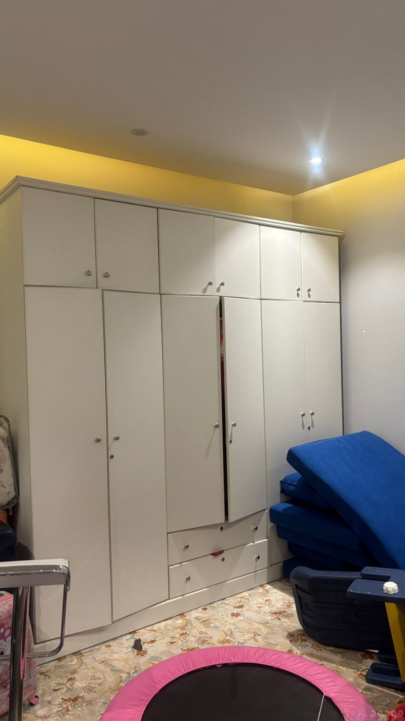 ديناا يشيلون الاثاث القديم بالرياض 0551977610