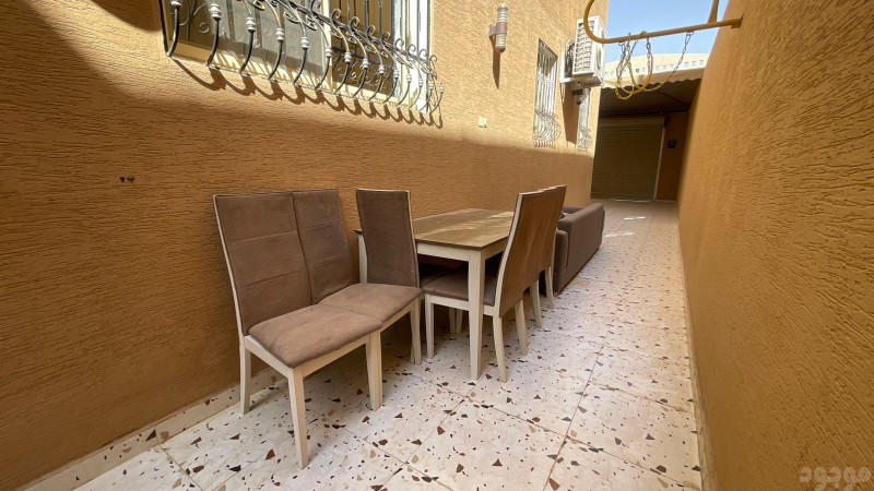 ديناا يشيلون الاثاث القديم بالرياض 0551977610