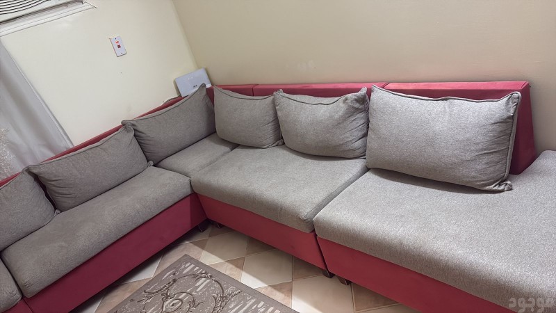 ناخذ الاثاث القديم التالف بحي الياسمين بالرياض 0559656725