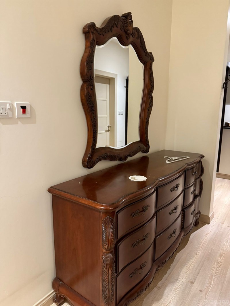 طش وشيل اثاث قديم بالرياض 0551977610