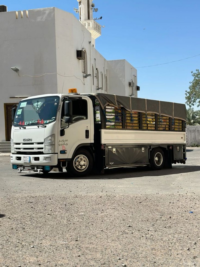 دينا طش الأثاث القديم بالرياض 0507019022 دينا طش الأثاث القديم بالرياض 