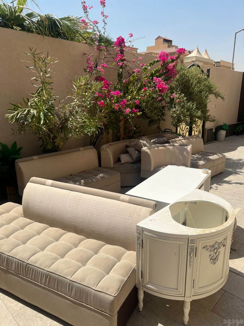 التخلص من الأثاث القديم 0537411722