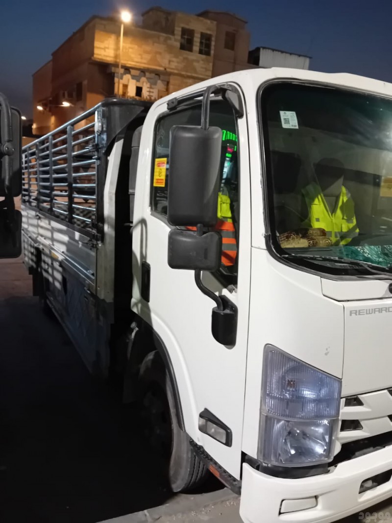 دينا توصيل اثاث الى جمعية خيرية بالرياض 0555846171