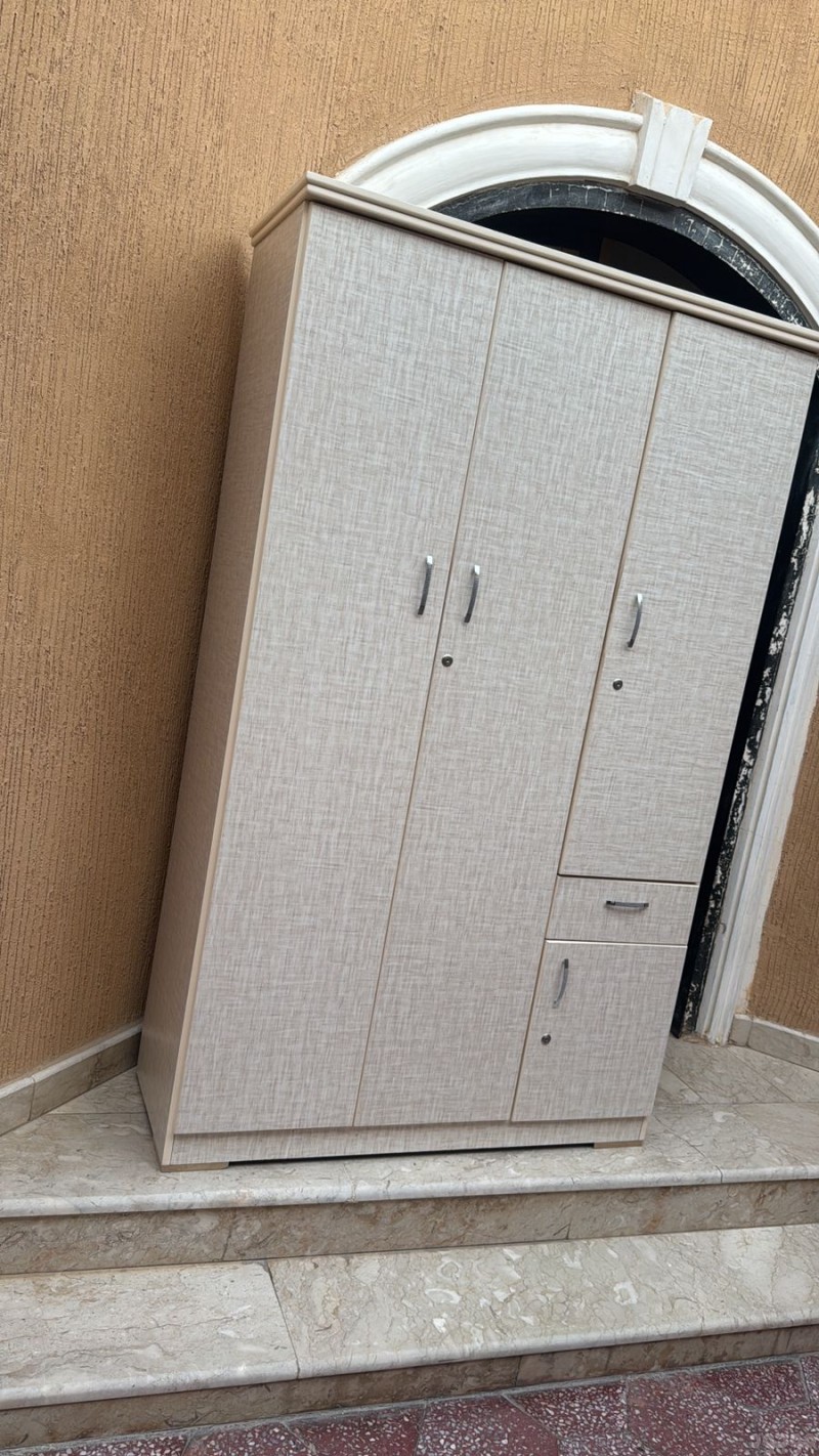 الليشيلون الاثاث القديم بالرياض 0551977610